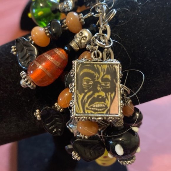 Fashion jewelry Halloween bracelet - Picture 2 of 10